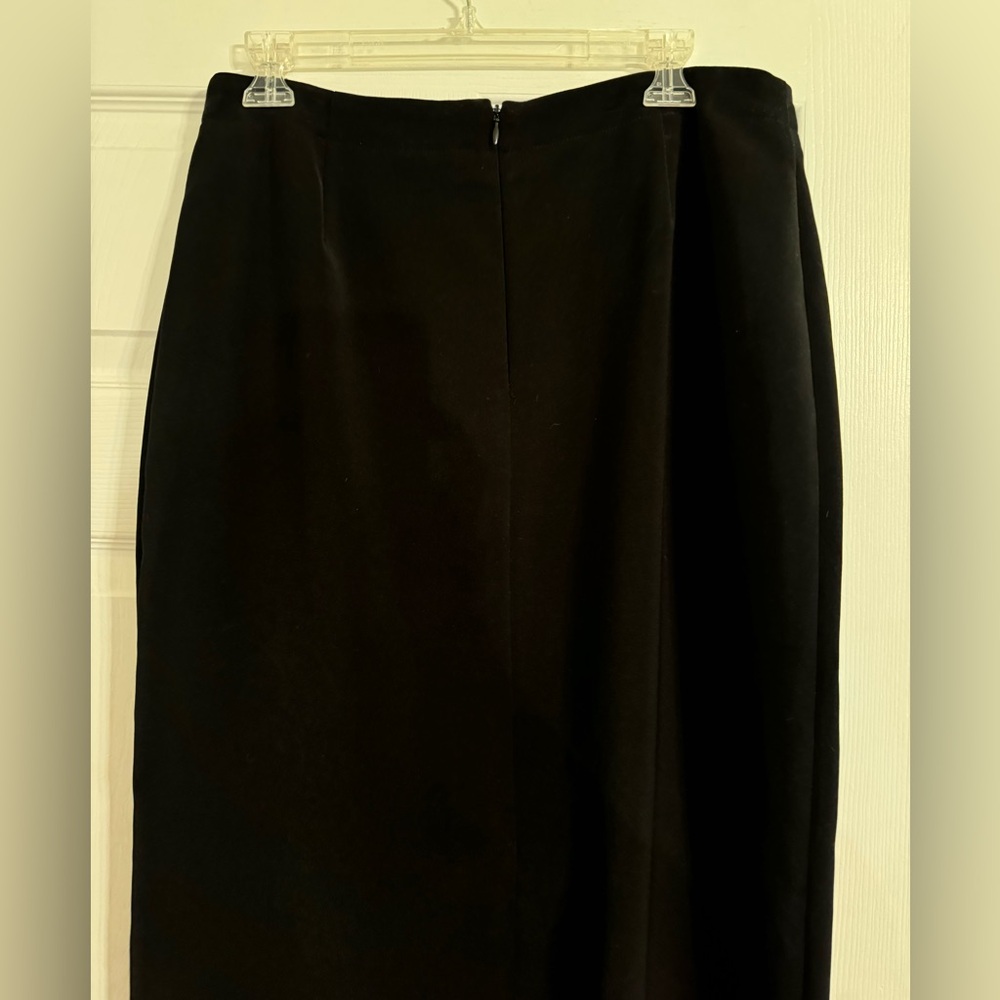 Dress Barn Women’s  Long Black Skirt ~ Size 14 - Picture 6 of 8